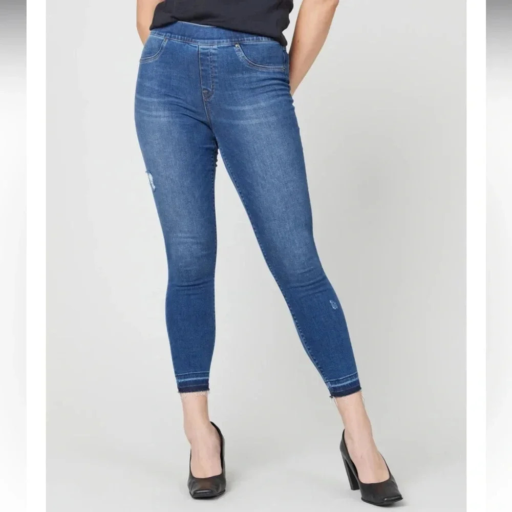 SPANX - MEDIUM WASH DENIM LEGGING - Distressed - Size Small - Gently Used!!